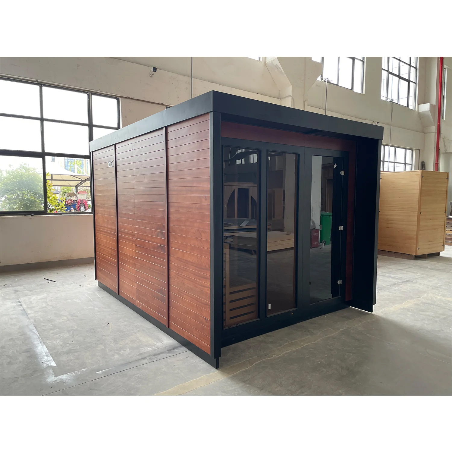 Svalasauna Patio M | Premium Outdoor Cedar Sauna Cabin for 2–4 People(SV-07)